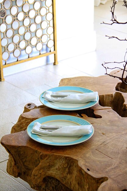 Zestaw trzech talerzy